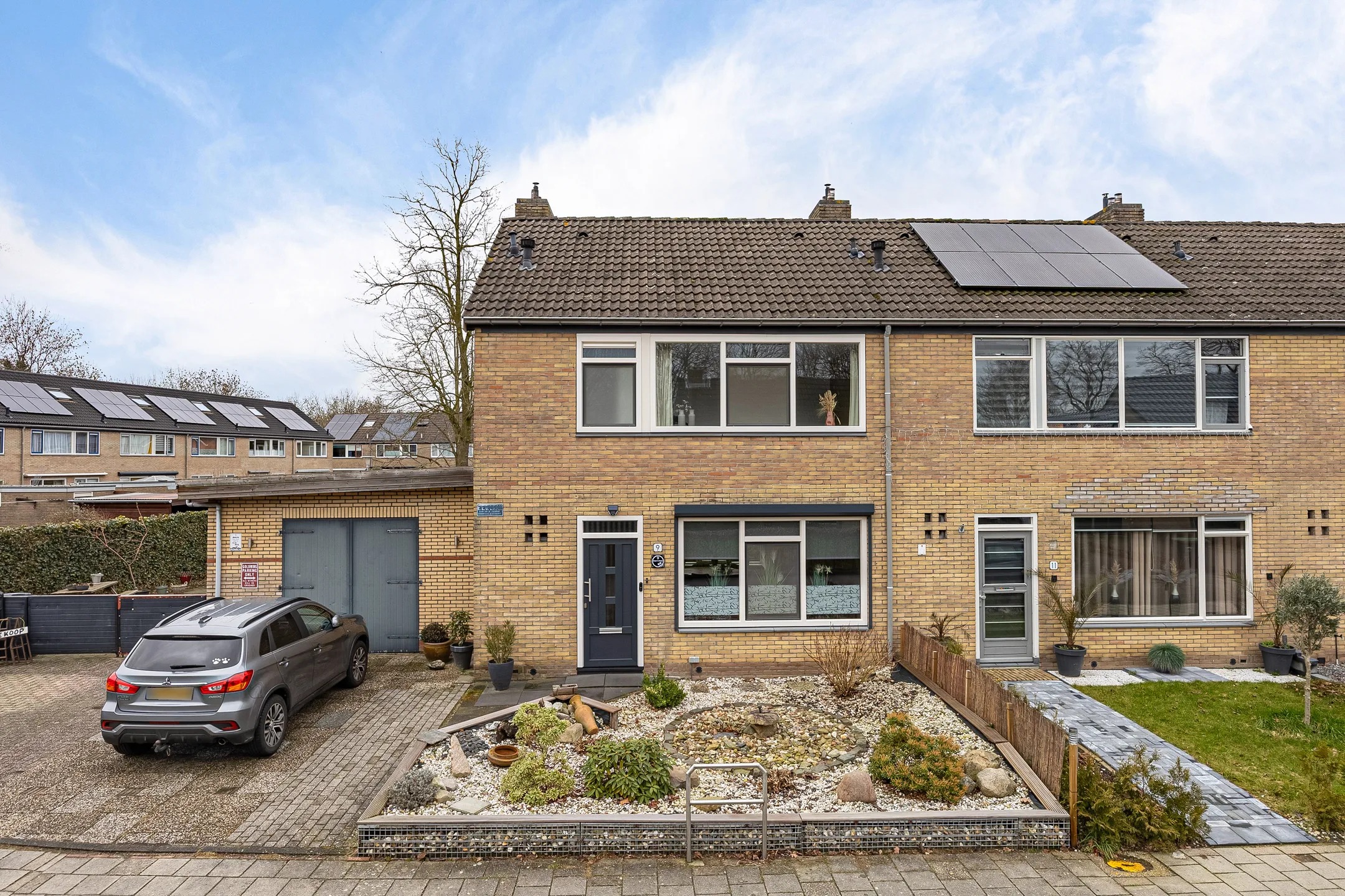 Hoekwoning E E G laan 9 in Coevorden