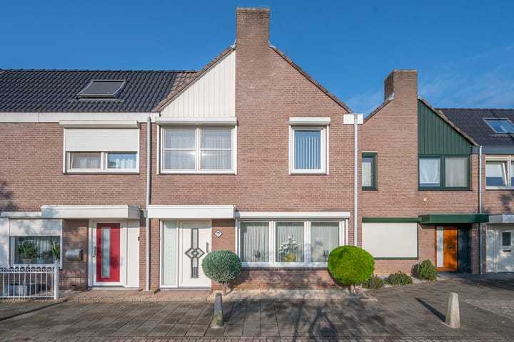 Eengezinswoning, tussenwoning Schepenenplein 40 Venlo