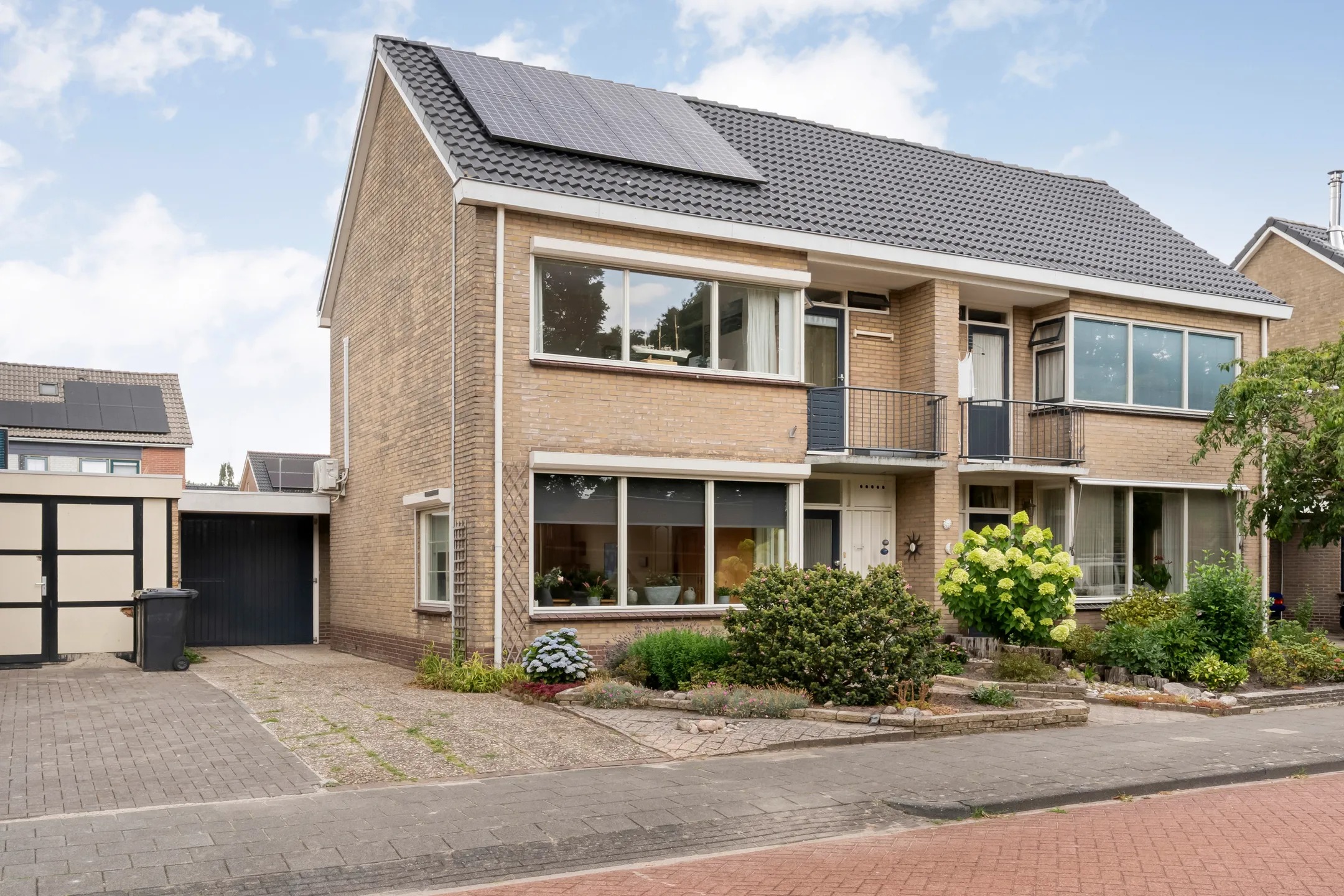 2-onder-1-kapwoning Korhoenlaan 13 in Beilen