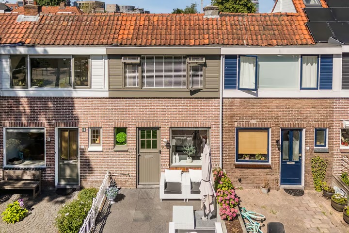 Tussenwoning Burgemeester G.Bosstraat 9 in Alkmaar