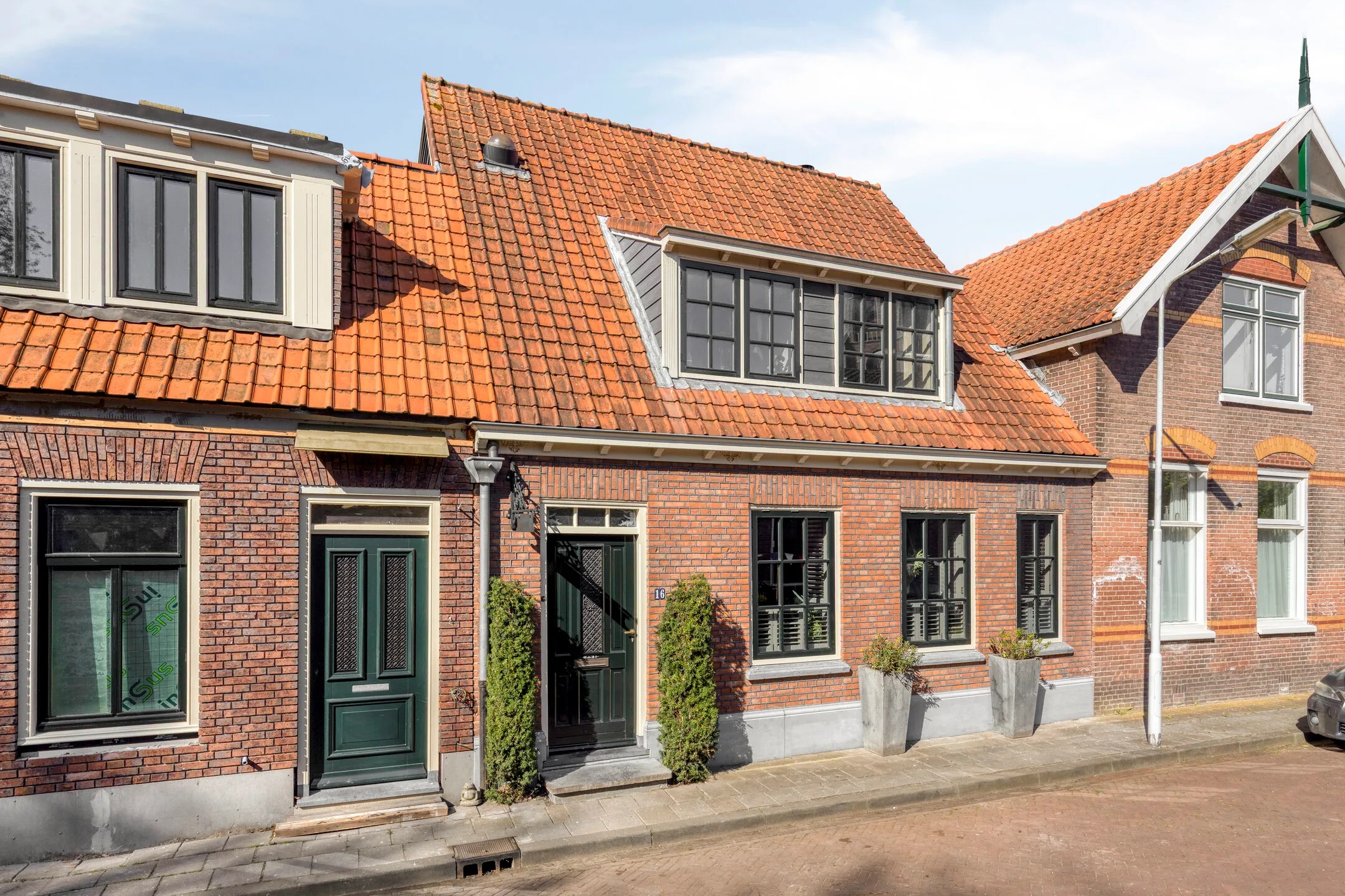 Tussenwoning Brederodestraat 16 in Kloetinge