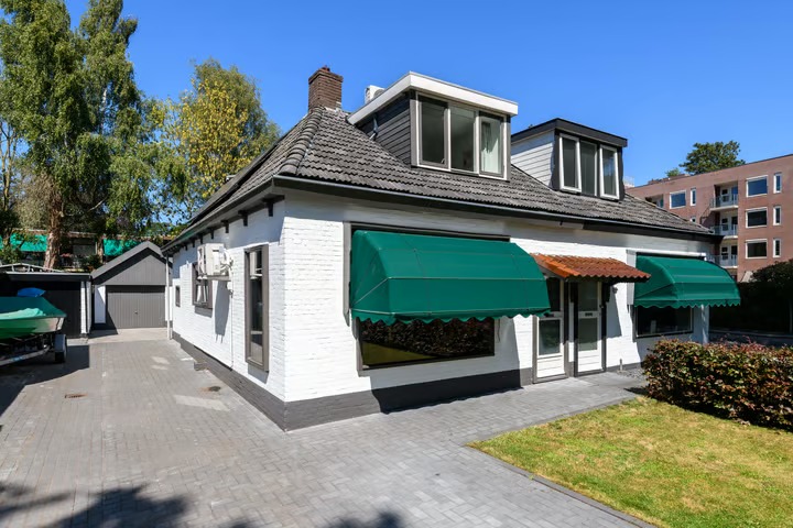 2-onder-1-kapwoning Heremaweg 12 in Heerenveen