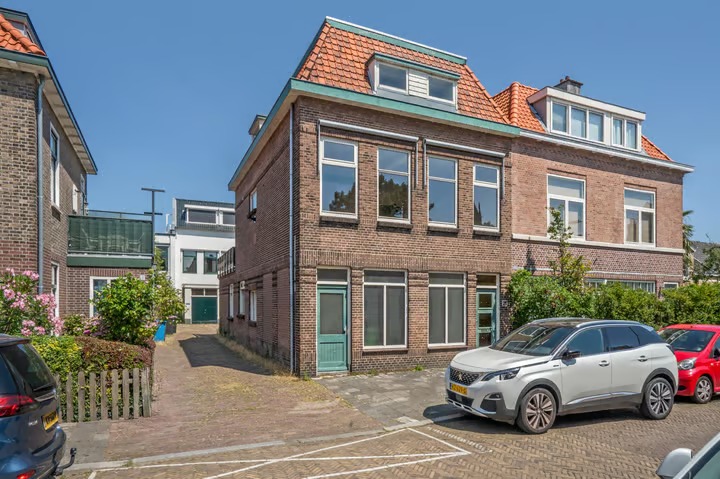 Hoekwoning Loolaan 21 C Voorburg