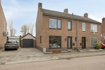 2-onder-1-kapwoning St. Gerardushof 9 in Bosschenhoofd