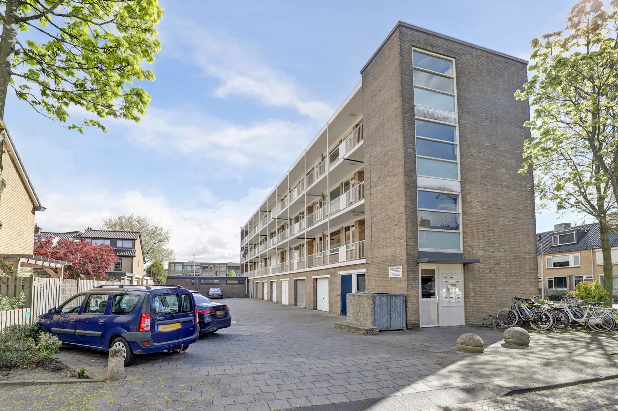 Galerijflat Gerberalaan 103 in Naaldwijk