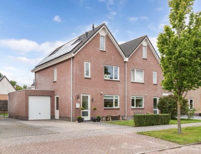 Eengezinswoning, 2-onder-1-kapwoning Jachtkamp 16 in Bantega
