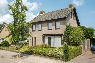 Eengezinswoning, vrijstaande woning Huysacker 14 in Udenhout
