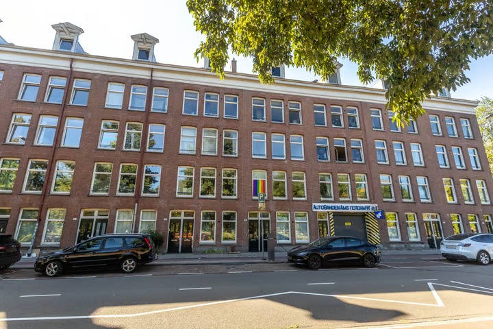 Bovenwoning Haarlemmerweg 53 2 in Amsterdam