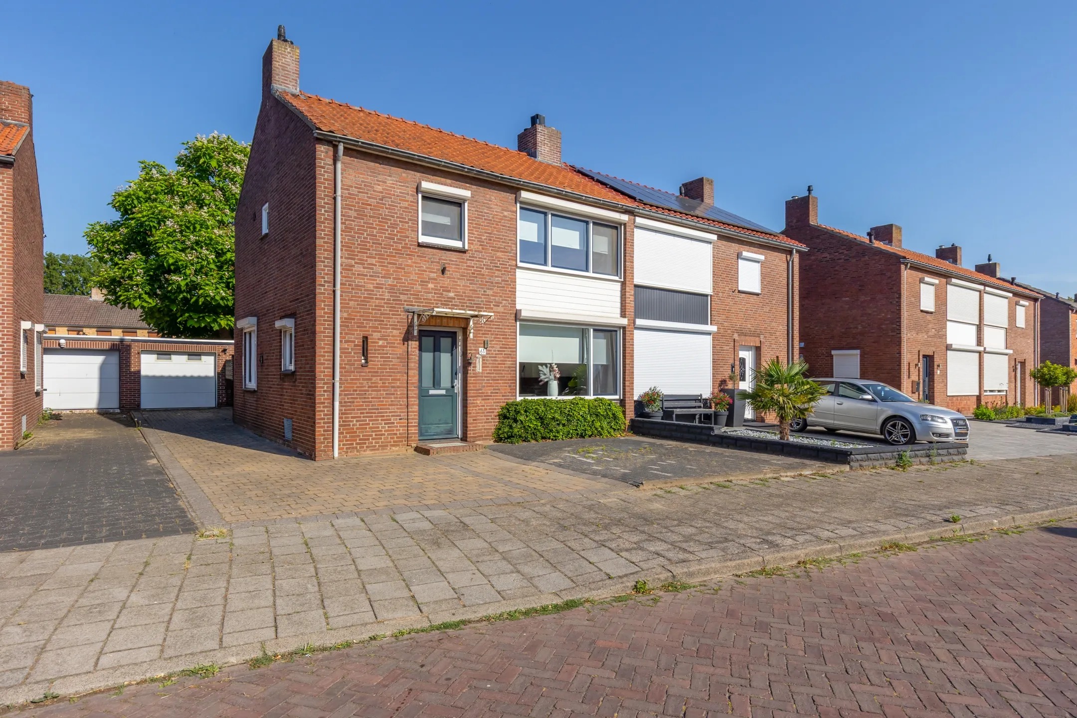 2-onder-1-kapwoning Rozenstraat 61 in Echt
