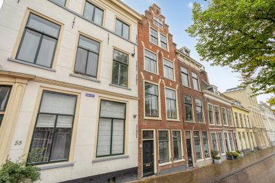 Tussenwoning Oude Vest 53 in Leiden
