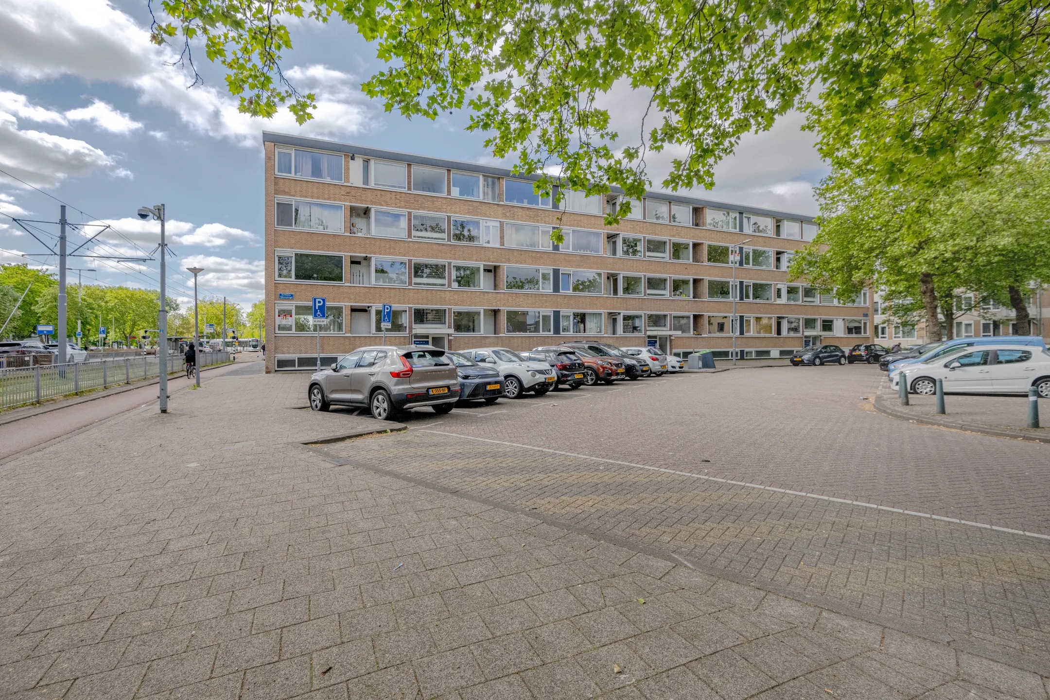 Portiekflat Anthony Tijkenstraat 2 Rotterdam