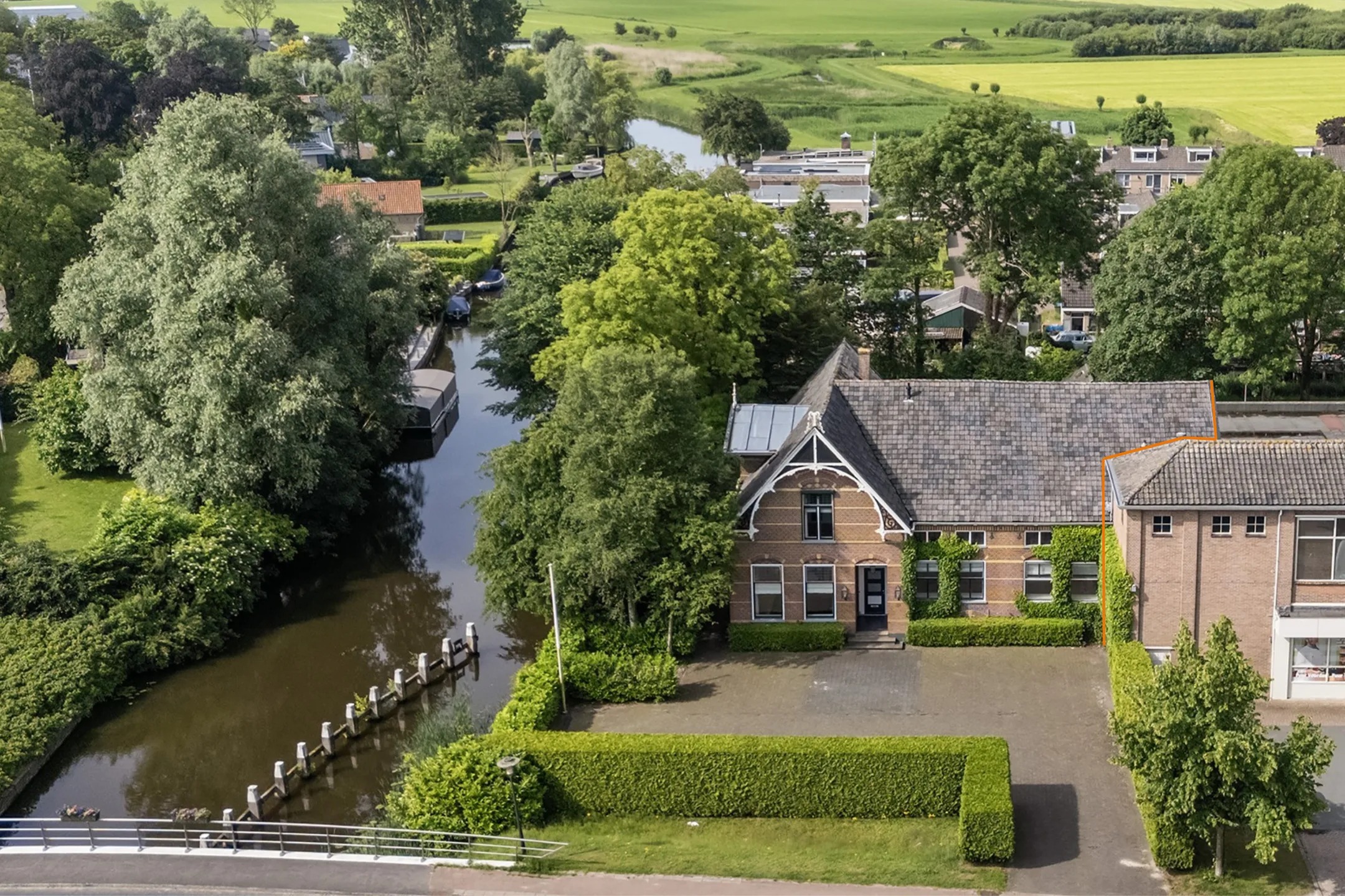 Halfvrijstaande woning Legedyk 32 in Scharnegoutum