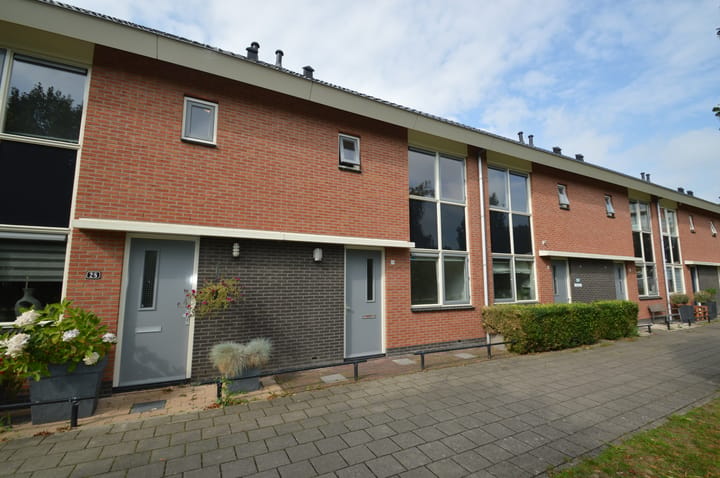 Eengezinswoning, tussenwoning Anna Blamanhof 26 Heemskerk