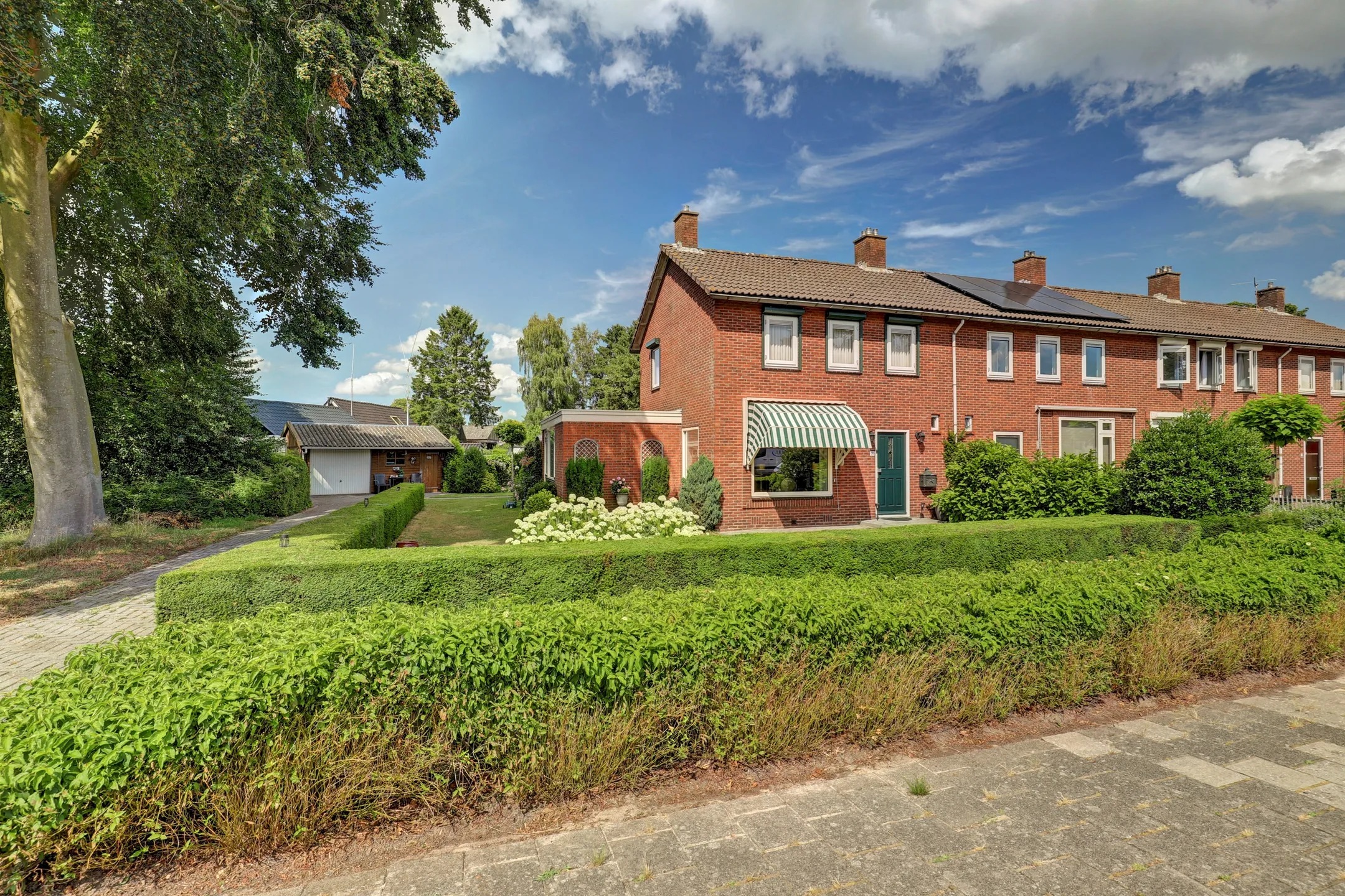 Hoekwoning Paul Krugerstraat 15 in Emmer-Compascuum