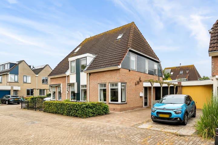 2-onder-1-kapwoning Schoener 47 18 in Lelystad