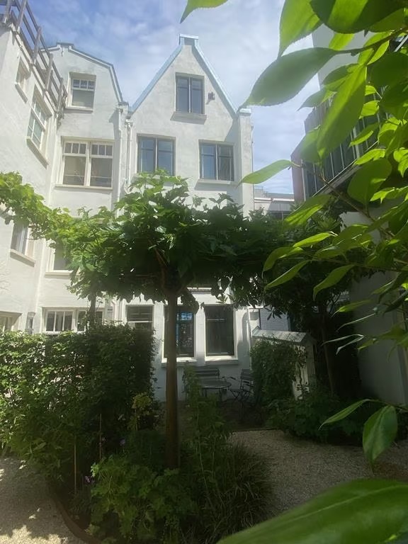 Tussenwoning Tweede Bloemdwarsstraat 16 in Amsterdam