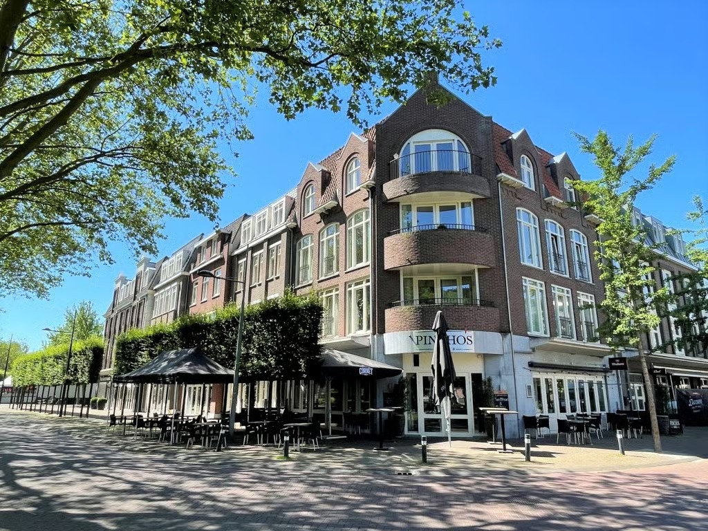 Galerijflat Karel Mollenstraat Zuid 100 in Valkenswaard