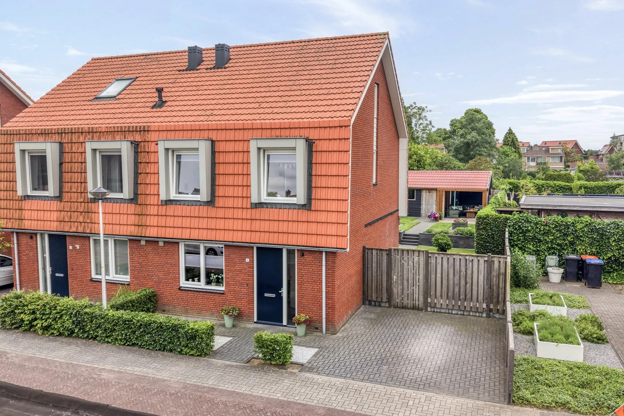 2-onder-1-kapwoning Nassaustraat 4 in Nijverdal