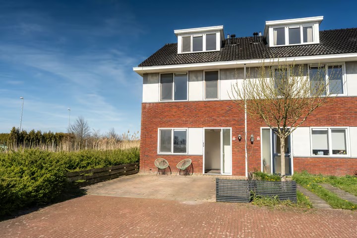 Hoekwoning Galjoen 05 28 Lelystad