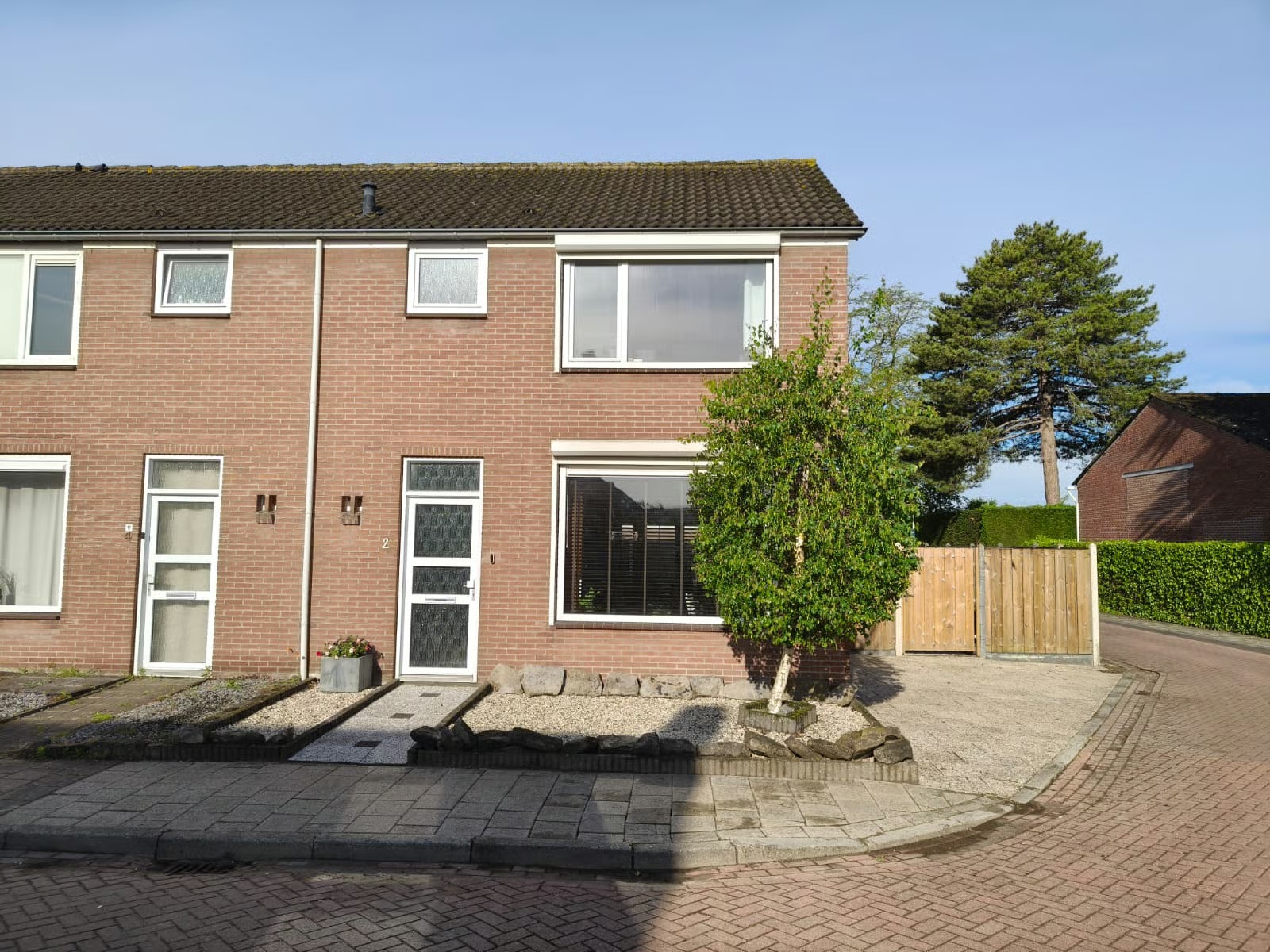 Hoekwoning Te Waterstraat 2 in Axel