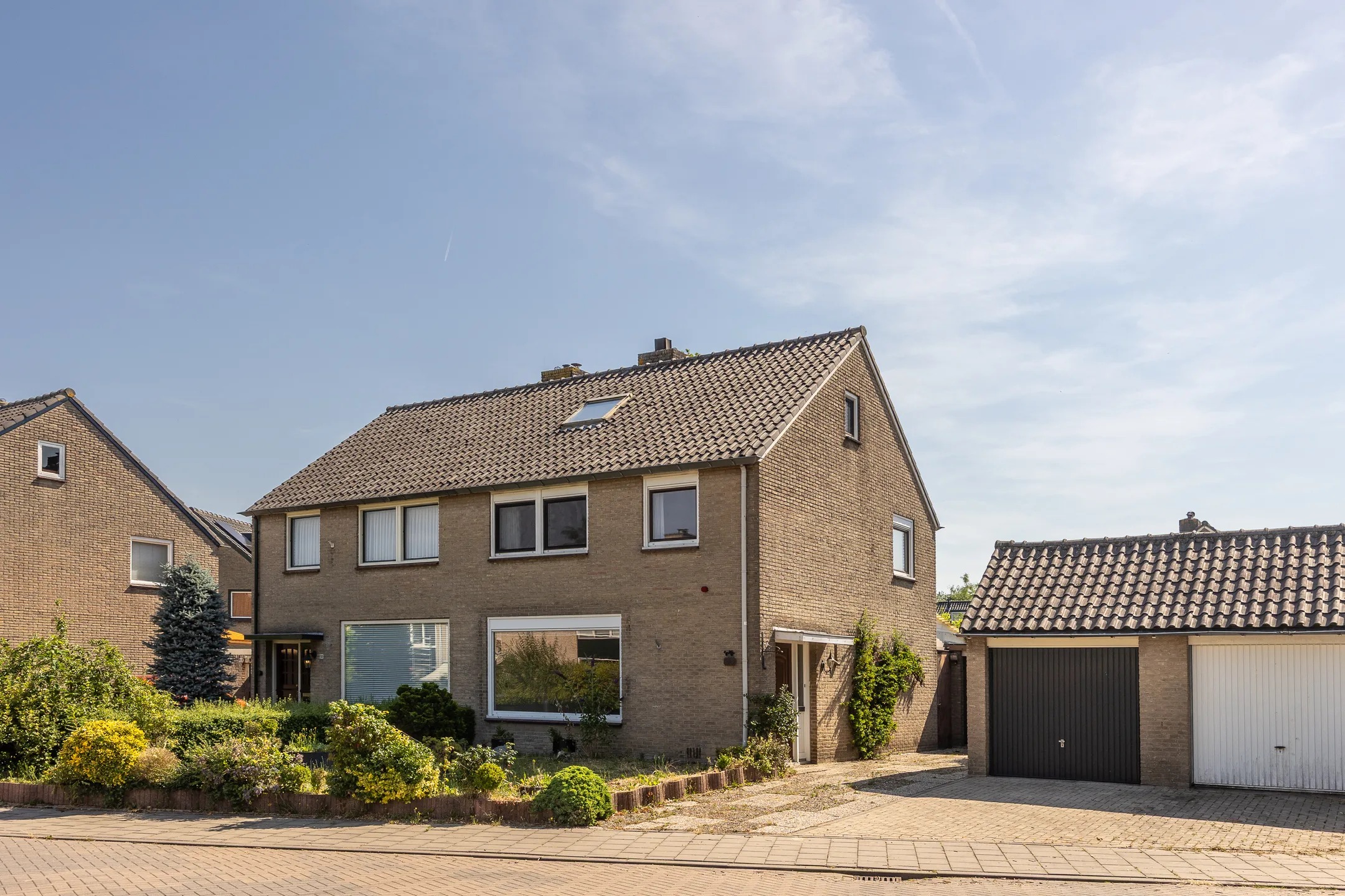 2-onder-1-kapwoning Prinses Irenelaan 36 in Leusden