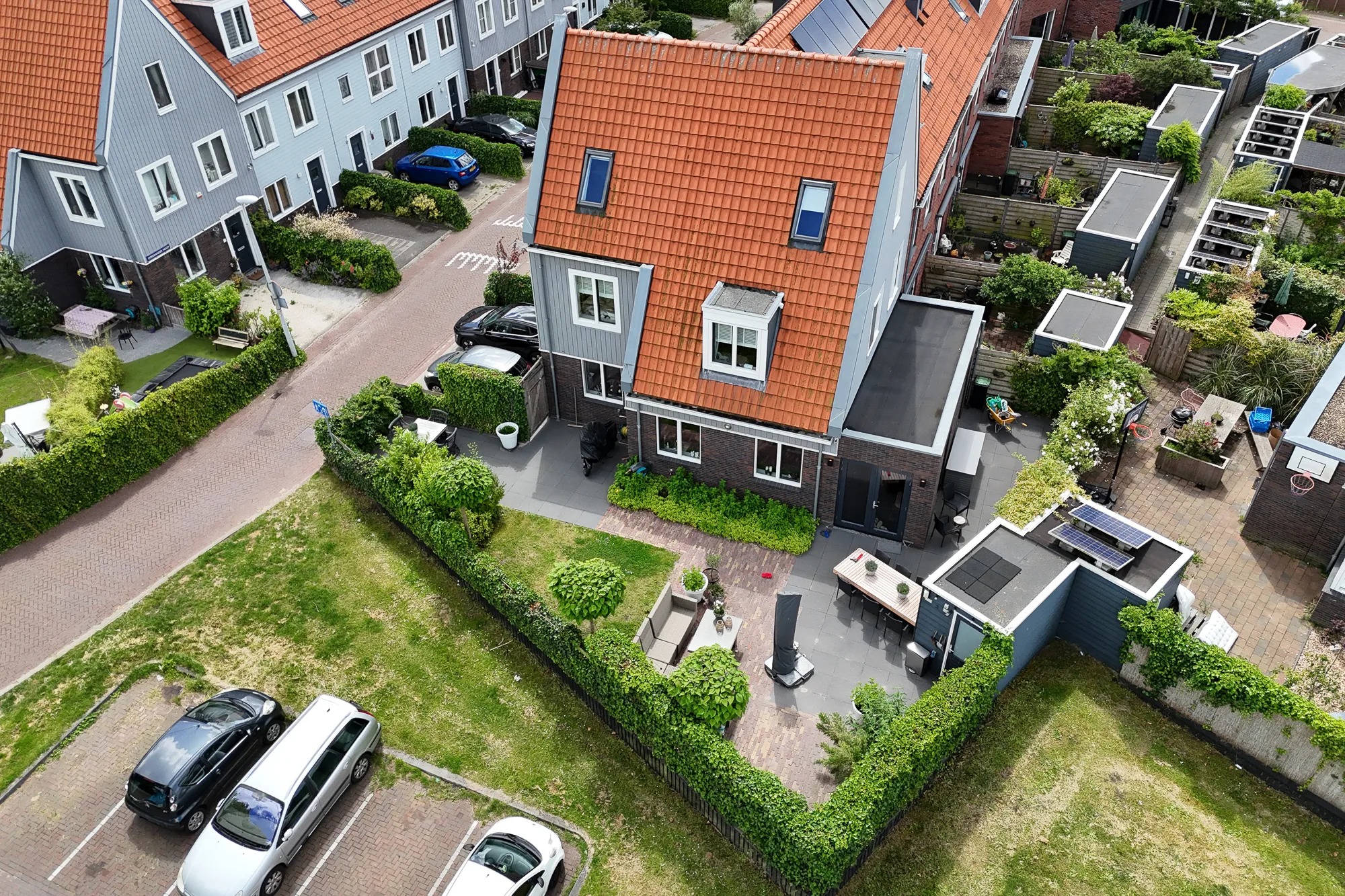 Hoekwoning Oossaander Hoop 2 in Amsterdam