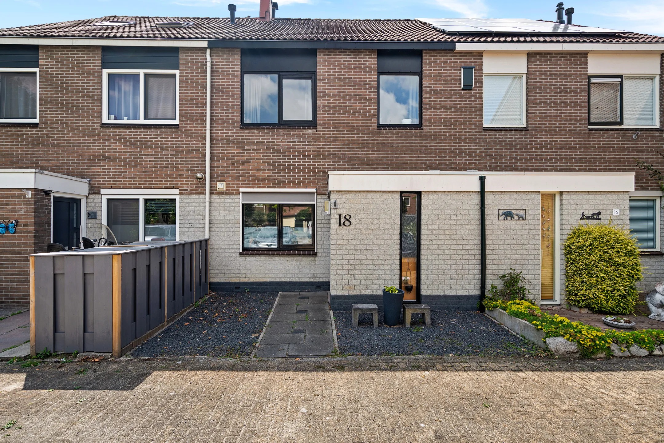 Tussenwoning Eenhoornplaat 18 in Emmeloord