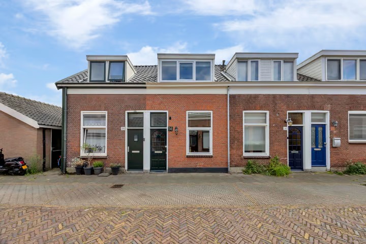 Tussenwoning Pieter Schimstraat 14 in Maassluis