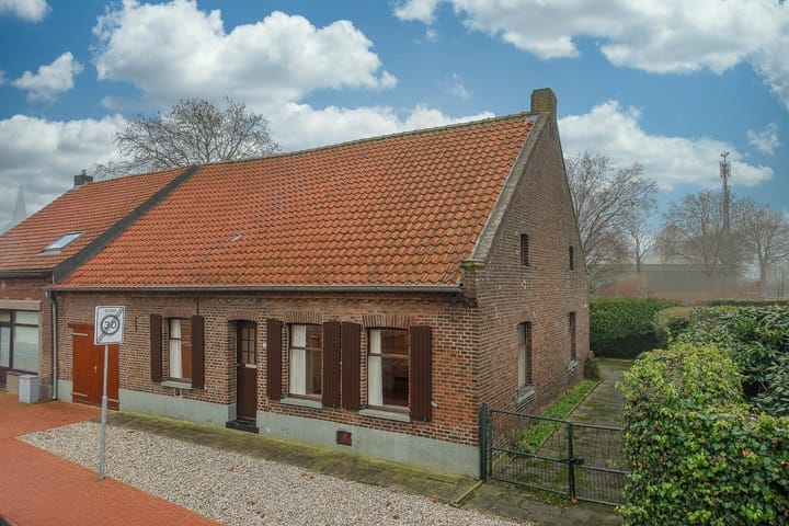 2-onder-1-kapwoning Eindstraat 3 in Horn