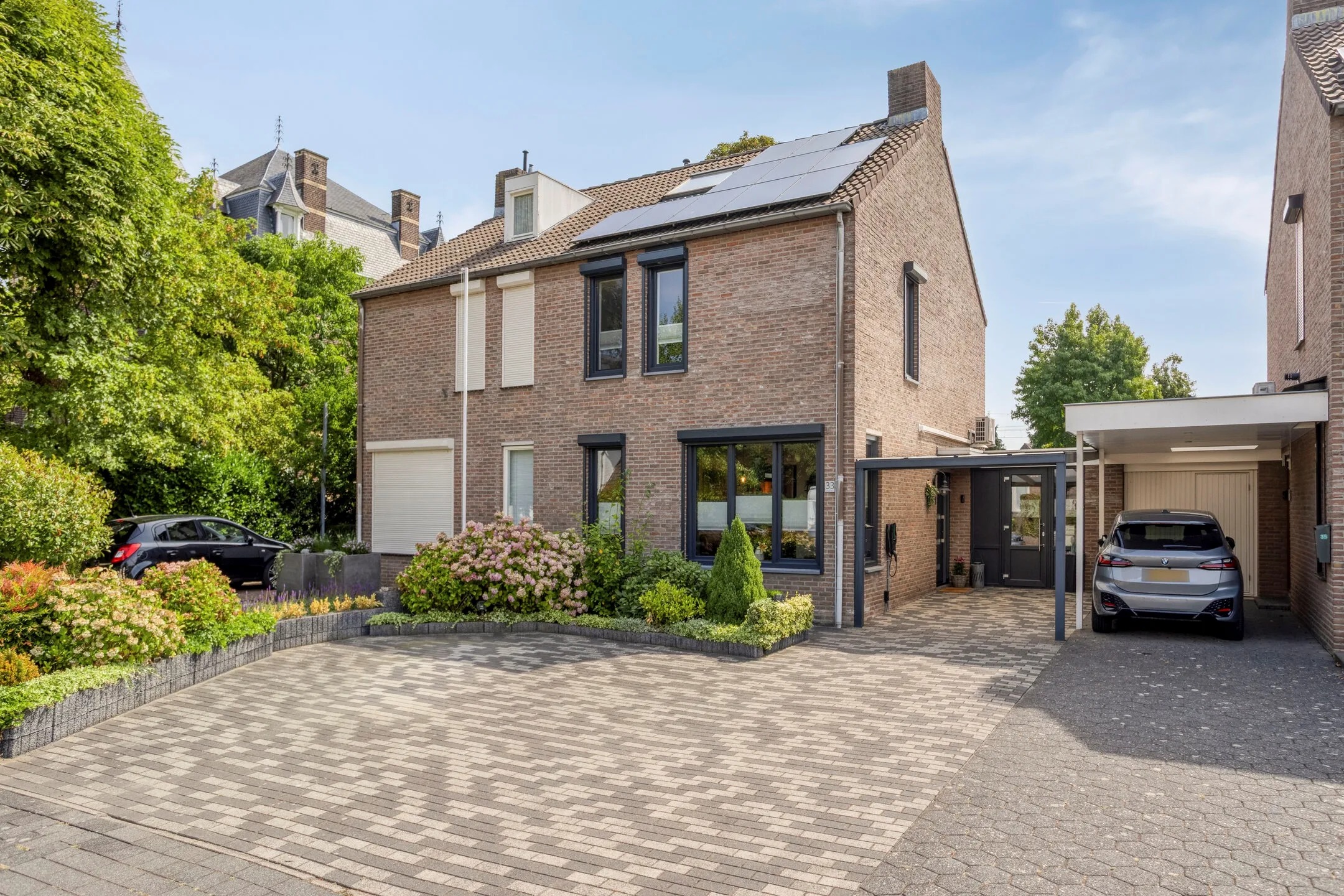 Geschakelde 2-onder-1-kapwoning Prins Hendrikstraat 33 in Eijsden