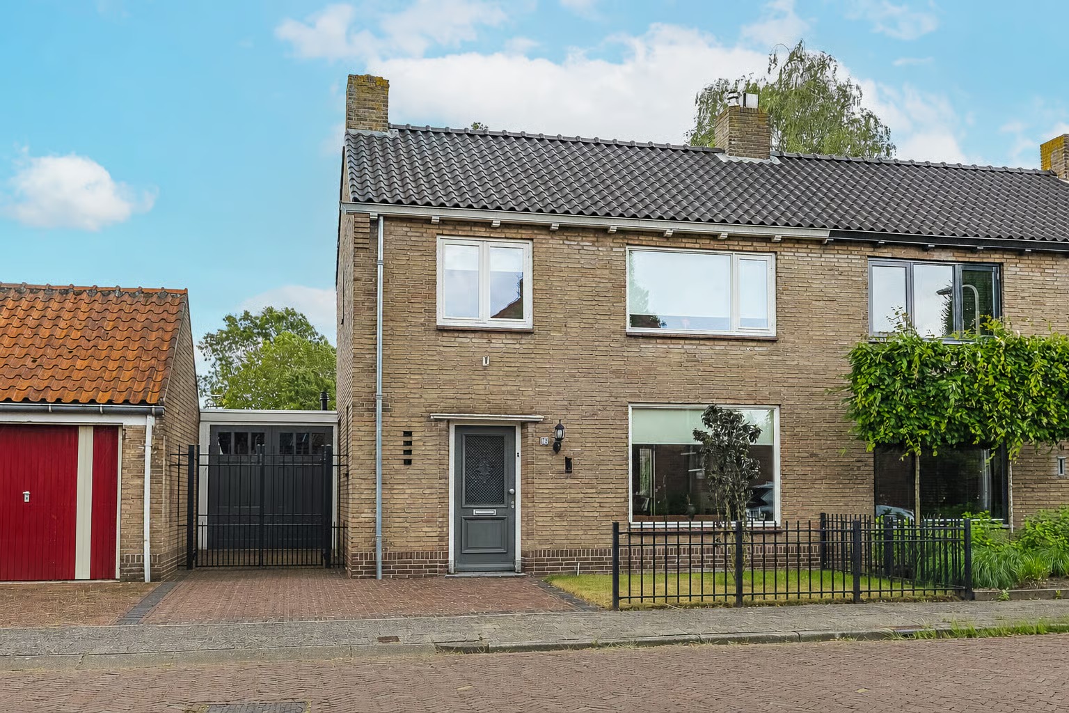 2-onder-1-kapwoning Hertogstraat 16 in Zundert