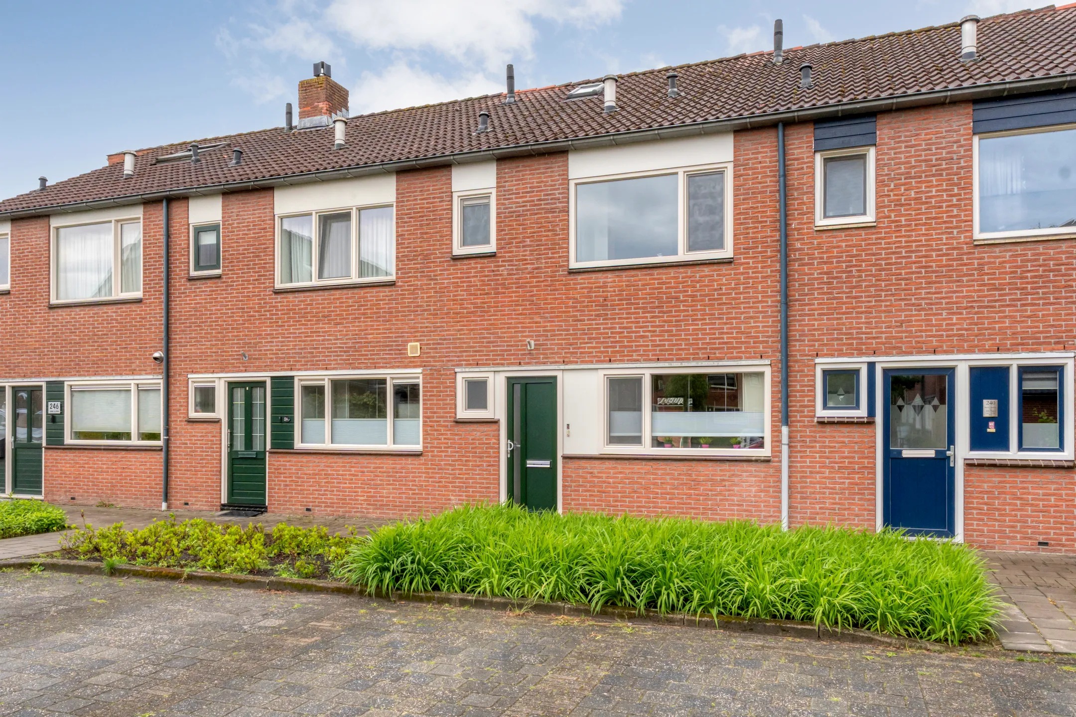 Tussenwoning Zilverschoon 242 in Oldenzaal