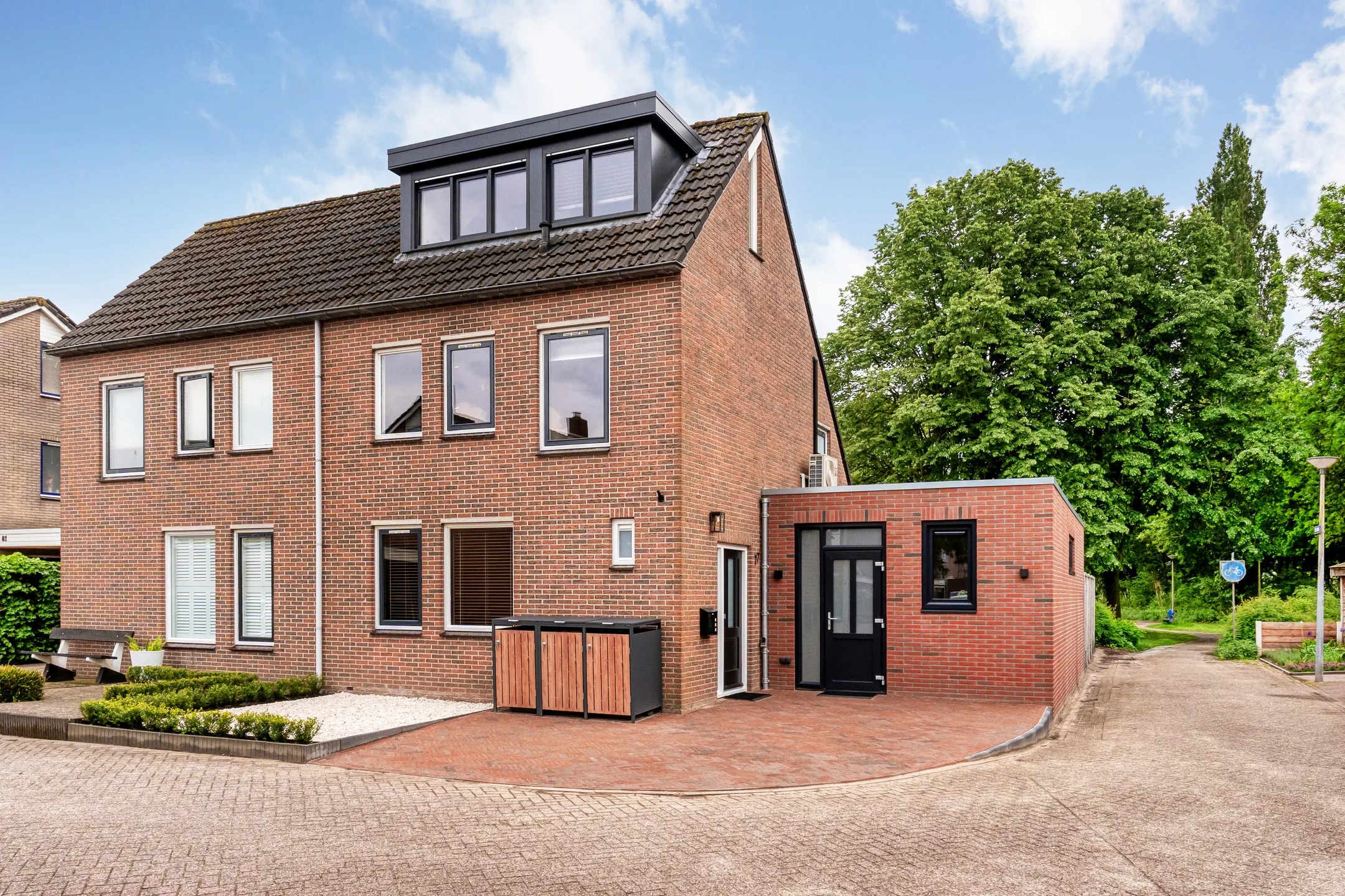 2-onder-1-kapwoning De Havik 77 Almelo