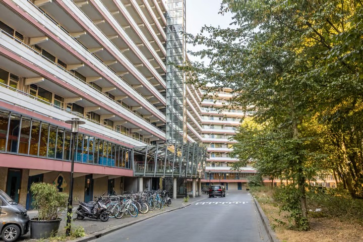 Galerijflat Kikkenstein 2326 in Amsterdam
