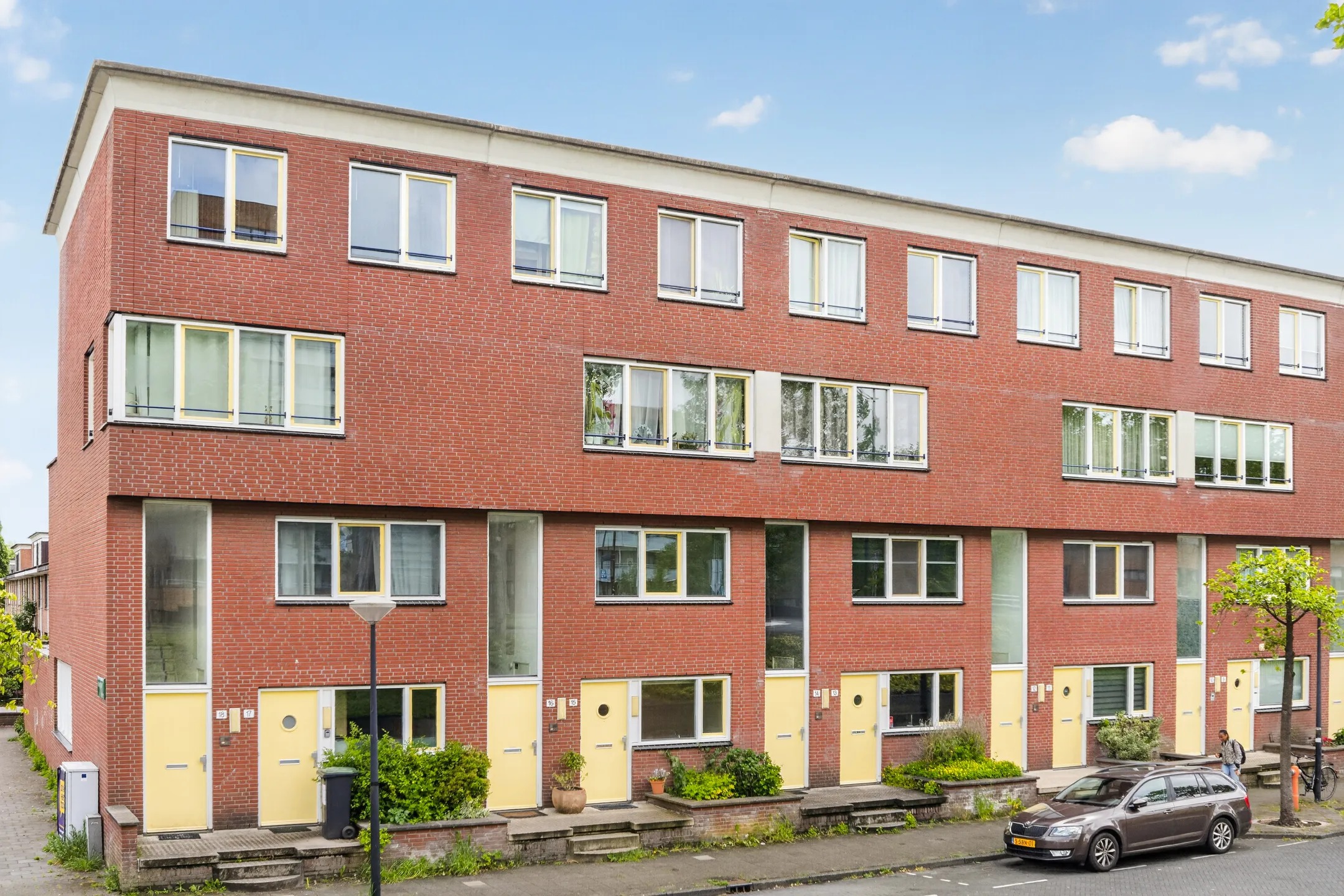 Dubbel benedenhuis Blauwdasstraat 15 in Amsterdam