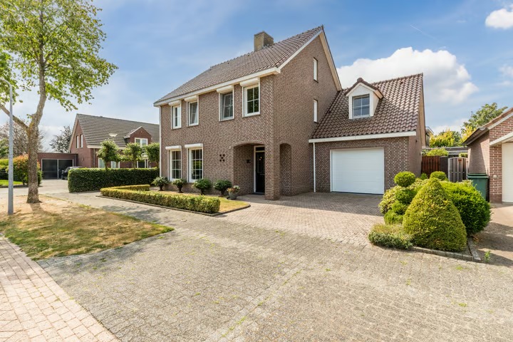 Vrijstaande woning Pastoor Obersstraat 32 in Weert