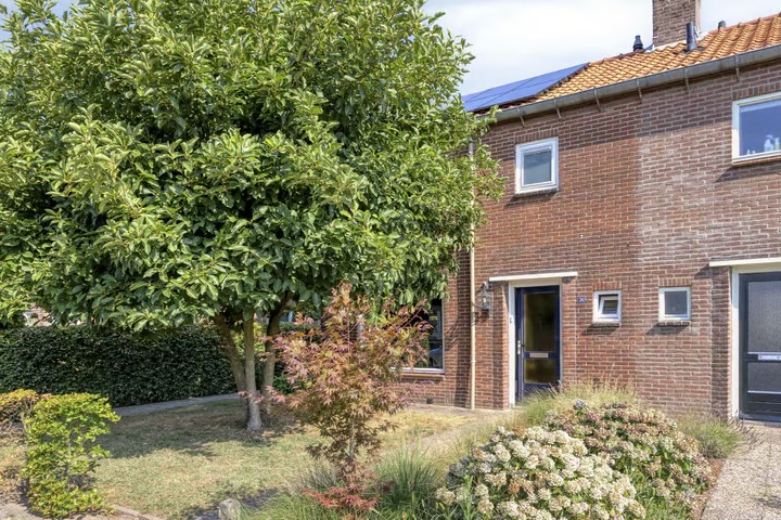 Hoekwoning Saksenstraat 24 in Aalten