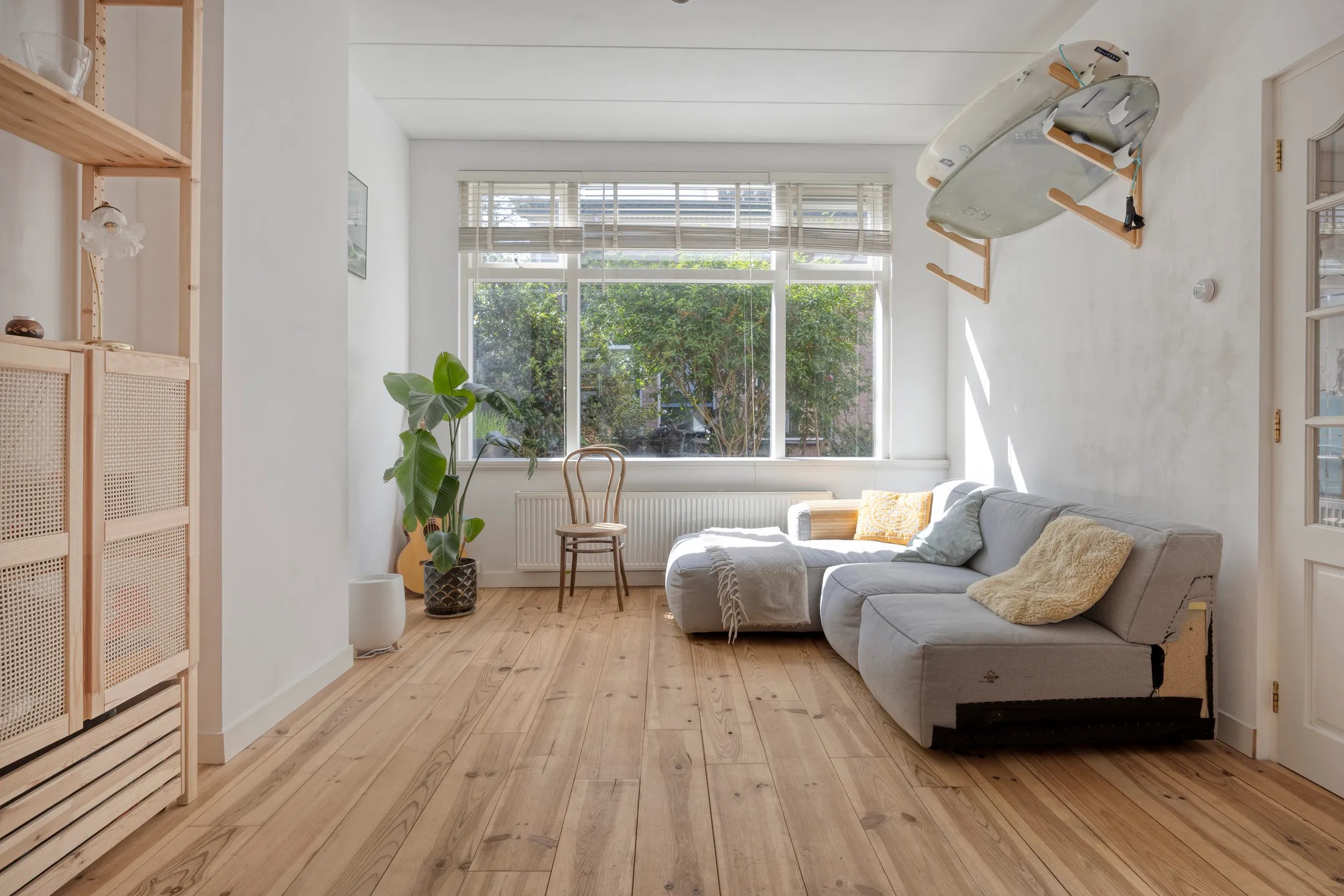 Eindwoning (hofjeswoning) Noordwijkstraat 49 in Den Haag