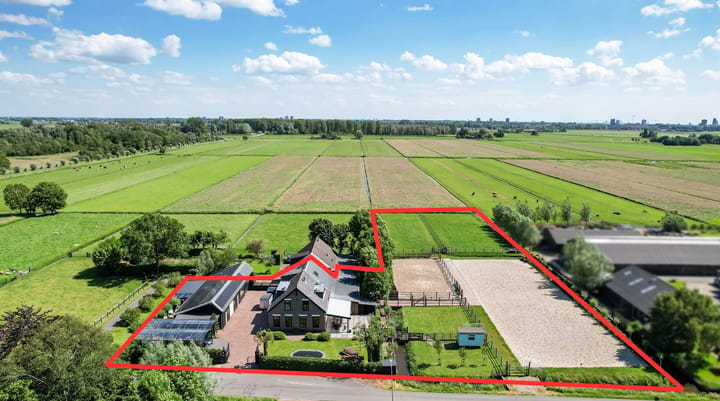 Woonboerderij, halfvrijstaande woning Geerweg 3 in Zoeterwoude