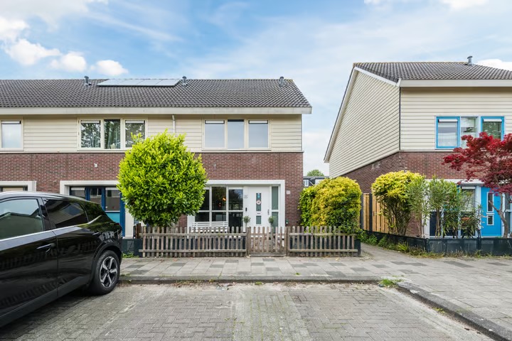Hoekwoning Geerten Gossaertpad 19 in Almere