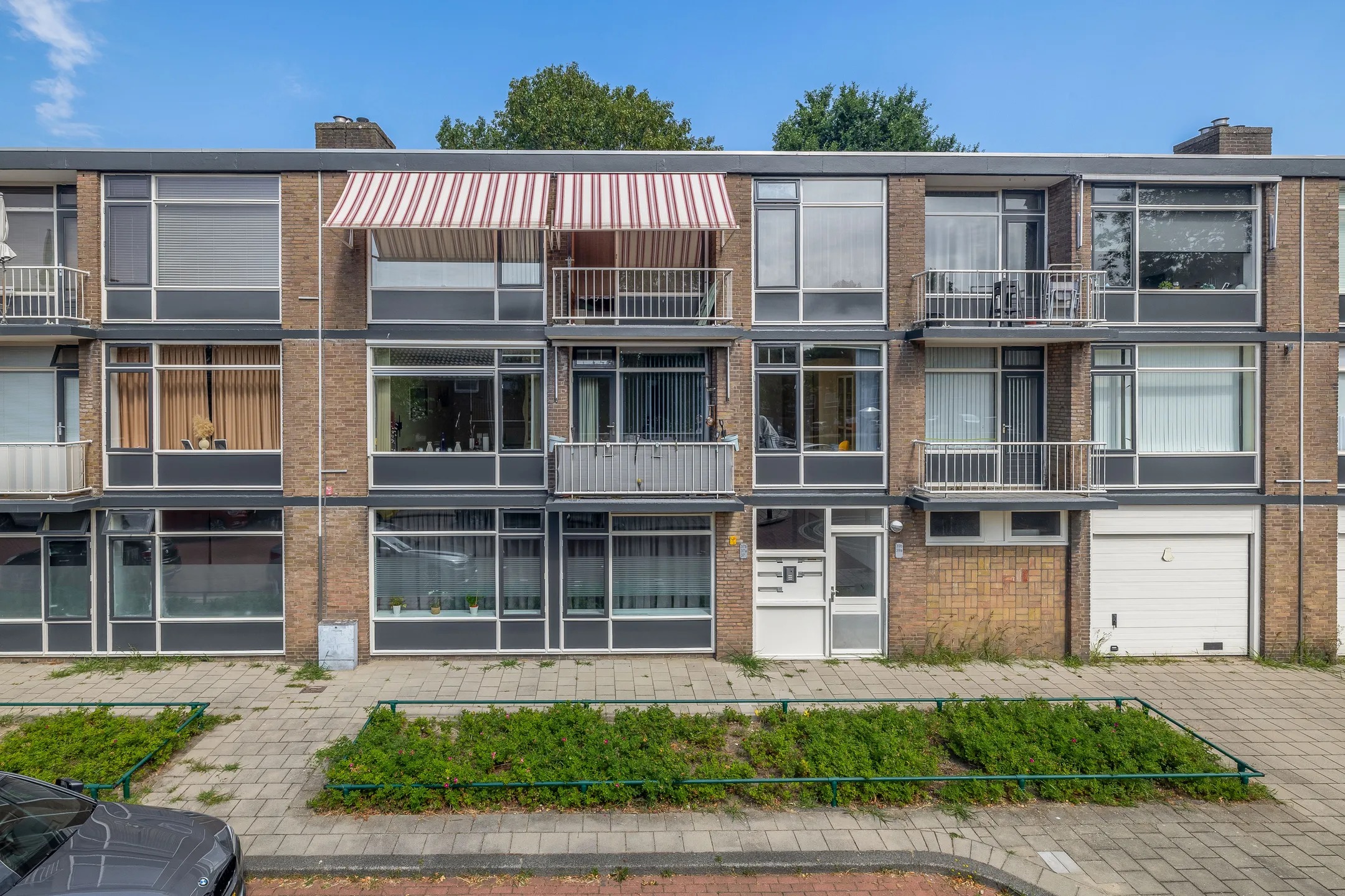 Portiekflat Lobeliastraat 37 A in Spijkenisse