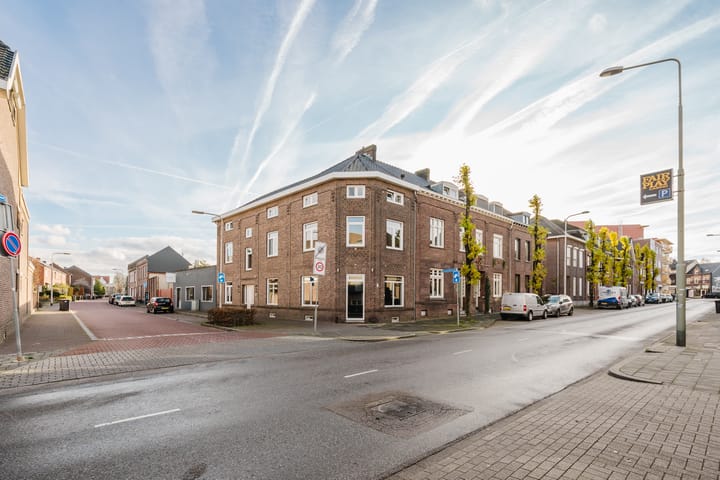Hoekwoning Kloosterraderstraat 68 in Kerkrade