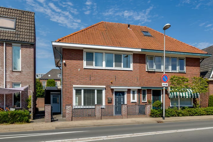 2-onder-1-kapwoning Laan van Hilbelink 3 in Winterswijk