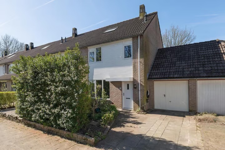Hoekwoning Faunalaan 15 in Driebergen-Rijsenburg