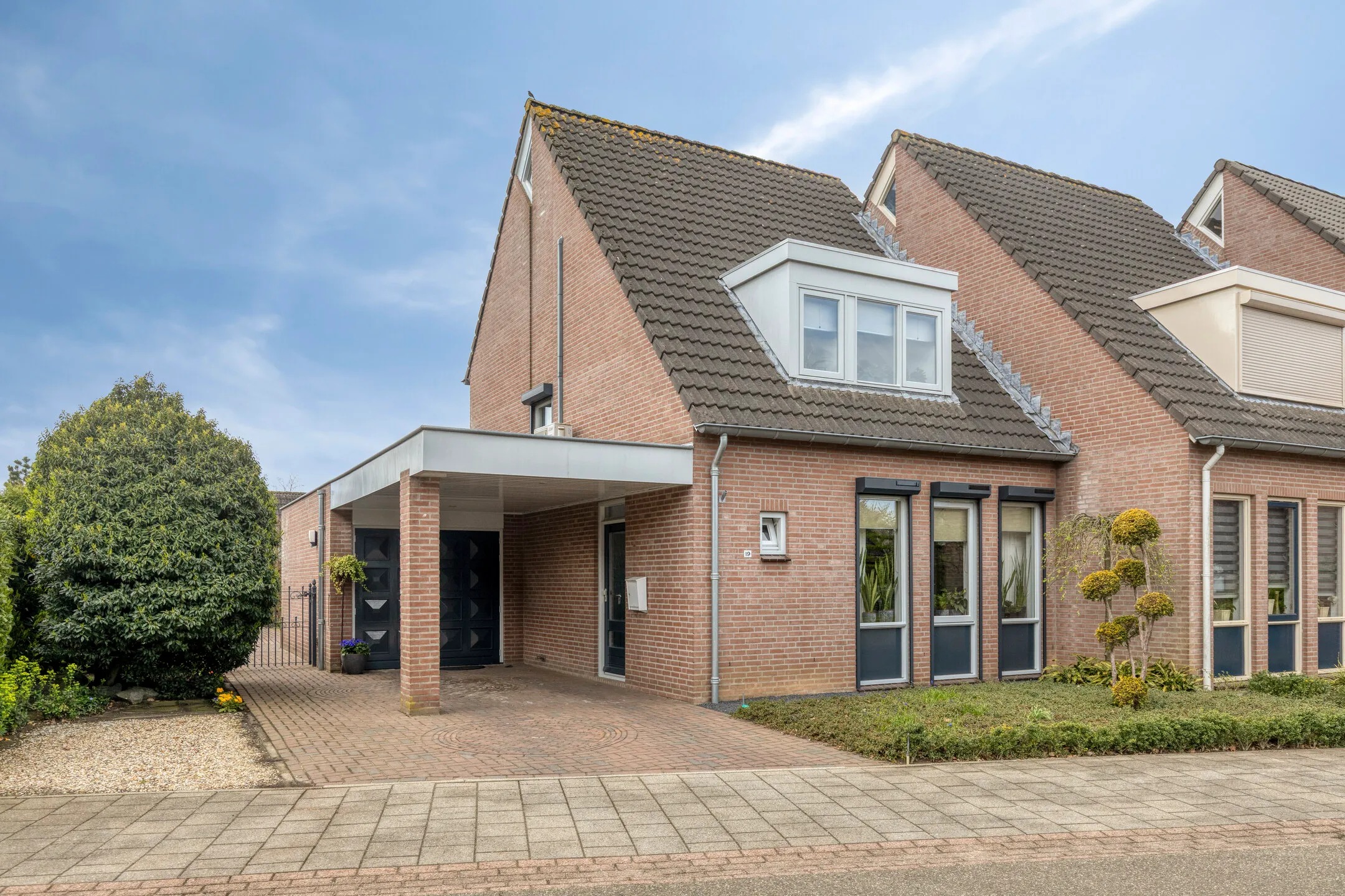 Hoekwoning Vendelierskamp 19 in Vianen NB