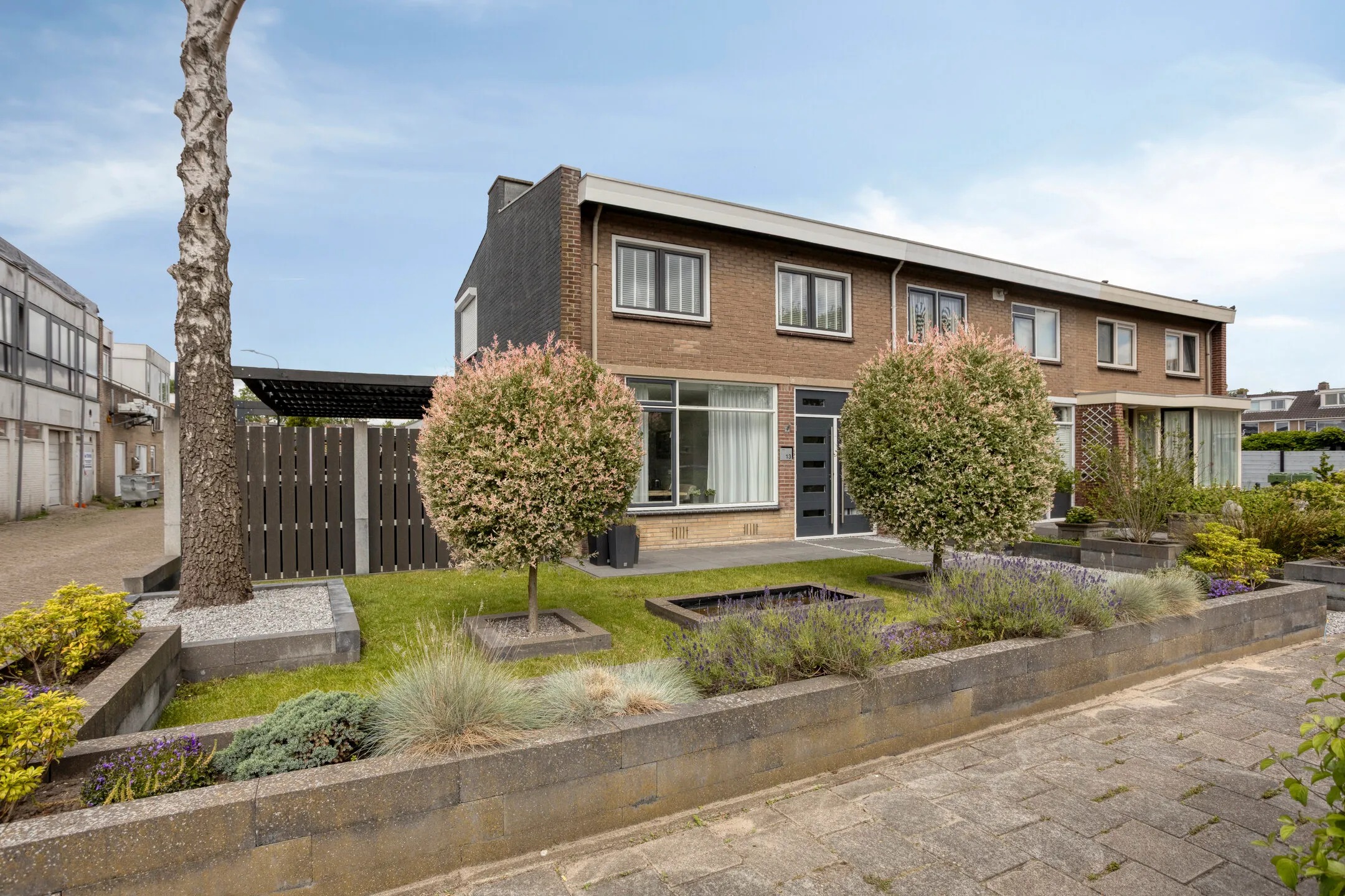 Hoekwoning Bickerstraat 13 in Heerhugowaard