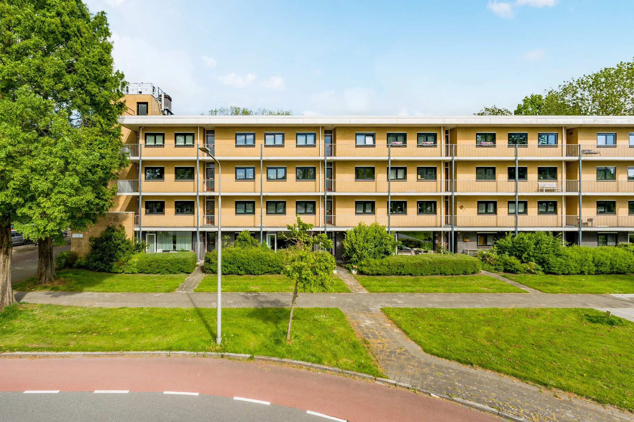 Galerijflat Oostelijk Halfrond 37 Amstelveen