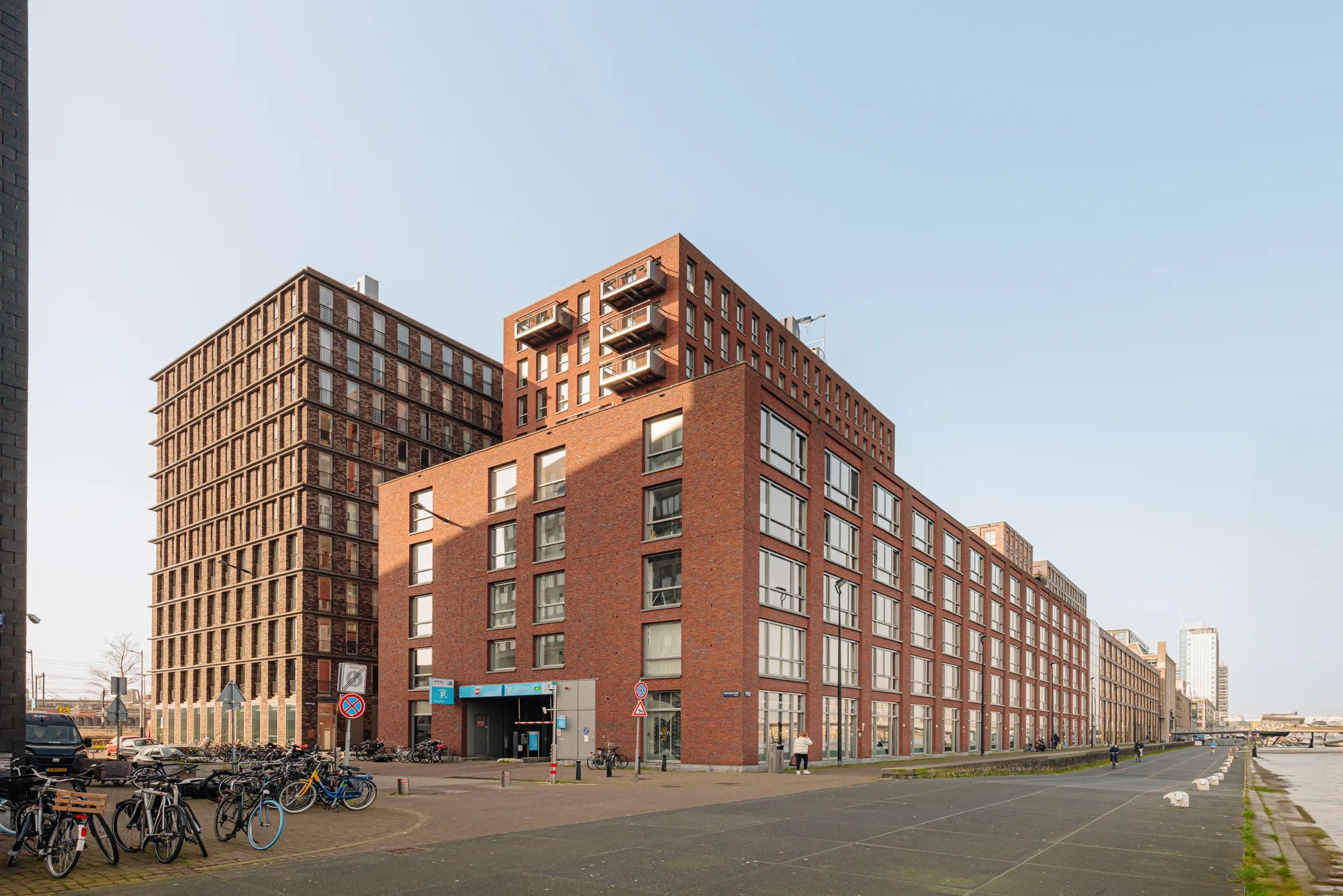Portiekflat Veembroederhof 259 in Amsterdam