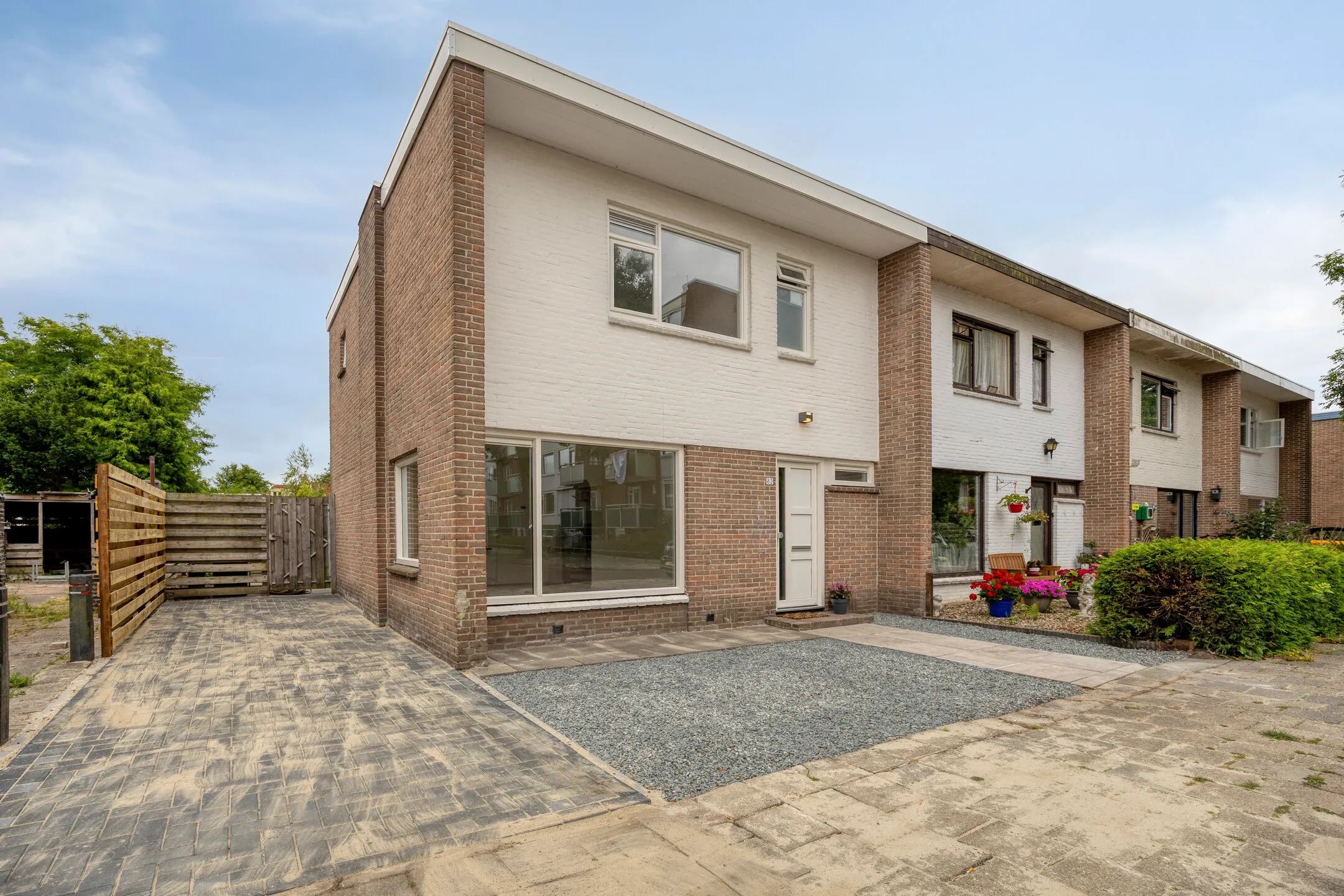 Hoekwoning Vondelstraat 82 in Hoogezand