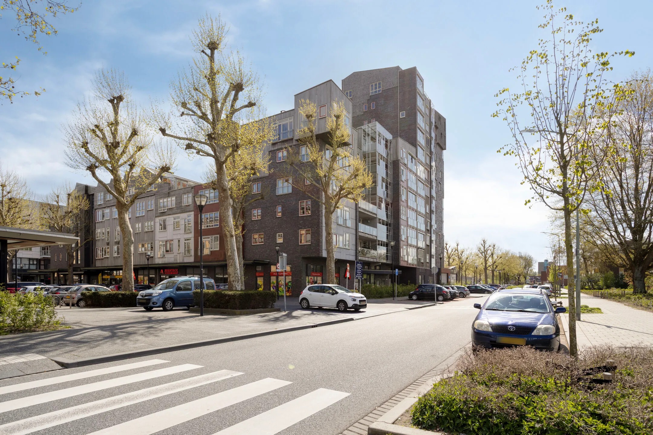Galerijflat Maarten Harpertsz. Trompweg 28 in Dordrecht